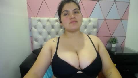 katalina santana25 online show from 03/16/26, 05:44