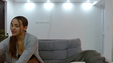 Katalina online show from 01/19/26, 04:05