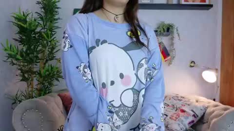 Snapshot of katalinalee_ chatting on 06/17/26, 12:07 katalinalee_ online show from 06/17/26, 12:07