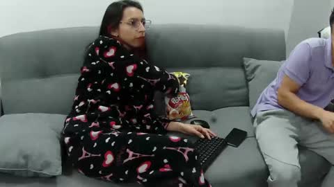 Snapshot of katalleya_jyj chatting on 02/22/25, 05:02 Katalleya and Steban online show from 02/22/25, 05:02