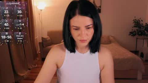 kate124680 online show from 12/14/25, 10:47