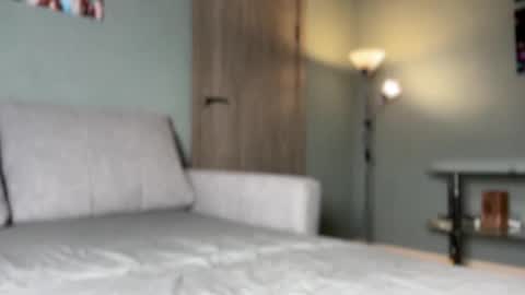 Kate online show from 03/04/25, 07:30