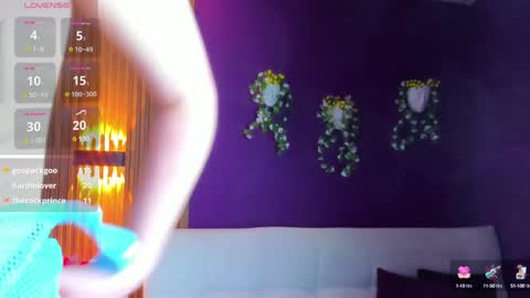 Kate online show from 12/20/24, 11:26