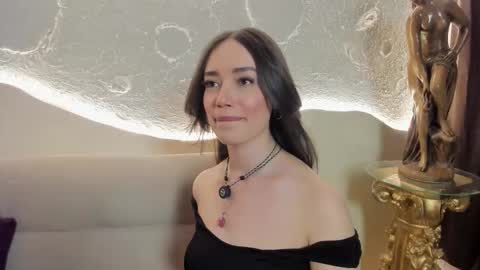 Kate online show from 11/06/25, 10:21