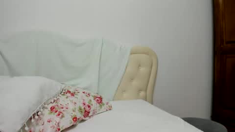 kate cherry25 online show from 02/02/25, 05:15