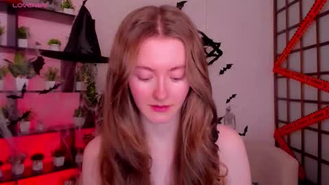 Kate online show from 10/27/25, 02:48