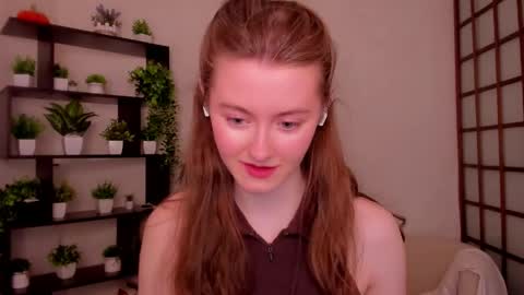 Snapshot of kate_cuddle chatting on 04/29/26, 03:21 Kate online show from 04/29/26, 03:21