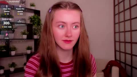 Snapshot of kate_cuddle chatting on 05/25/26, 02:17 Kate online show from 05/25/26, 02:17