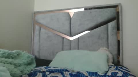 Snapshot of kate_davies chatting on 02/11/25, 09:25 kate online show from 02/11/25, 09:25