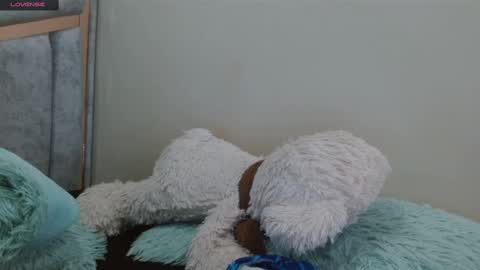 Snapshot of kate_davies chatting on 02/13/25, 08:24 kate online show from 02/13/25, 08:24