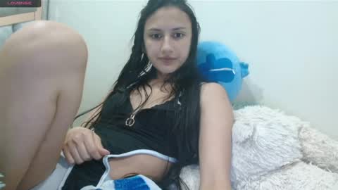 Snapshot of kate_davies chatting on 02/13/25, 11:26 kate online show from 02/13/25, 11:26