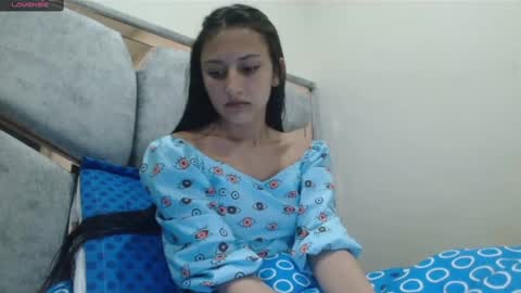 Snapshot of kate_davies chatting on 02/15/25, 12:59 kate online show from 02/15/25, 12:59