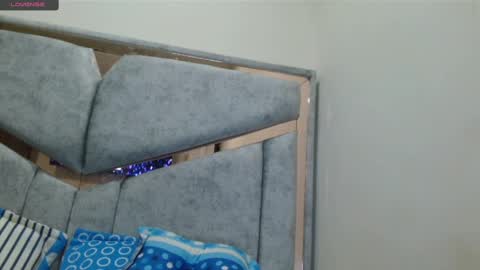 Snapshot of kate_davies chatting on 02/16/25, 02:42 kate online show from 02/16/25, 02:42