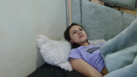 Snapshot of kate_davies chatting on 09/27/25, 12:48 kate online show from 09/27/25, 12:48