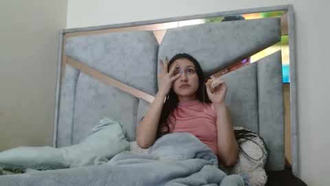 Snapshot of kate_davies chatting on 10/03/25, 09:34 kate online show from 10/03/25, 09:34