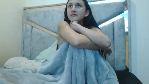 Snapshot of kate_davies chatting on 10/15/25, 10:54 kate online show from 10/15/25, 10:54