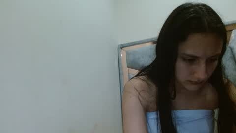 Snapshot of kate_davies chatting on 11/25/25, 11:16 kate online show from 11/25/25, 11:16