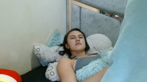 Snapshot of kate_davies chatting on 07/12/26, 11:29 kate online show from 07/12/26, 11:29
