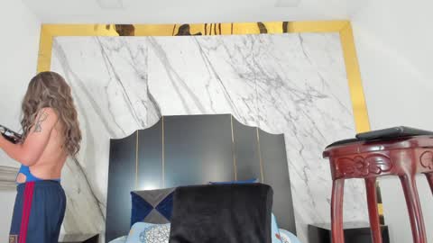 Snapshot of kate_dynasty chatting on 12/29/24, 04:59 kate_dynasty online show from 12/29/24, 04:59