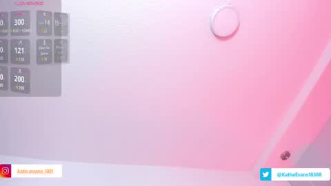 Snapshot of kate_evans1 chatting on 03/02/25, 05:04 Kate Evans online show from 03/02/25, 05:04