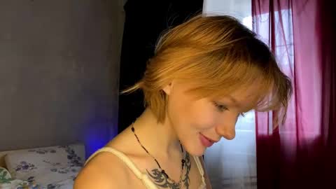 kate_mikki online show from 10/25/25, 02:52