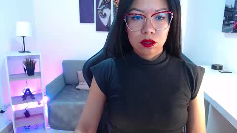 Kate  online show from 09/23/25, 11:02