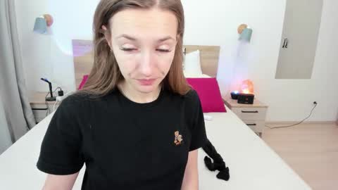 kate_redgar online show from 02/03/26, 12:54