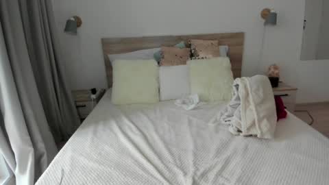 kate_redgar online show from 04/03/26, 01:53