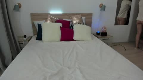 kate_redgar online show from 04/21/26, 02:01