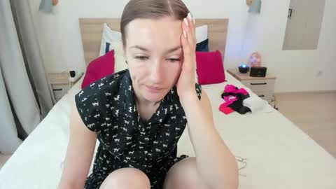 kate_redgar online show from 06/08/26, 09:09