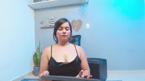 Snapshot of kateadamss1 chatting on 07/04/26, 10:16 KateAdams online show from 07/04/26, 10:16