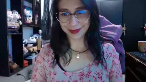 Kateeen18 online show from 12/04/25, 03:16