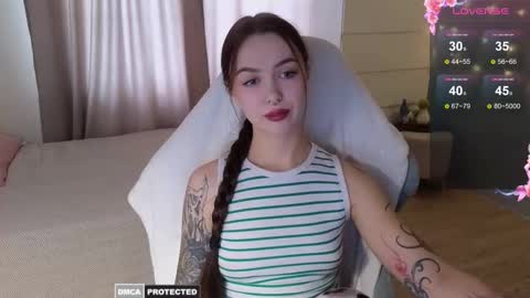 Snapshot of kateleoo chatting on 09/11/25, 10:26 Im Kate online show from 09/11/25, 10:26