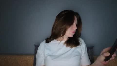 KateMorana online show from 11/25/25, 12:49