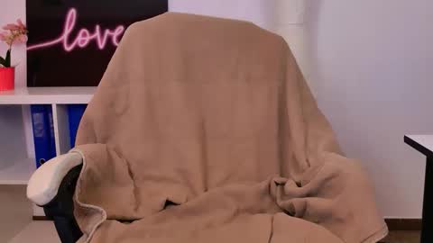 katemorganxx online show from 11/11/25, 09:09