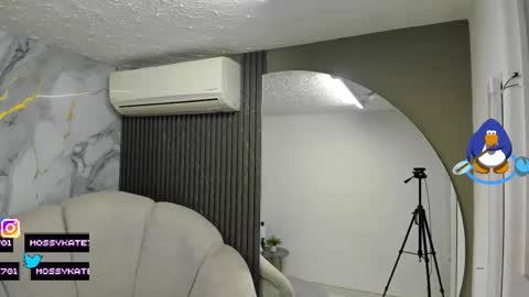 Im Katherine but call me Kate  online show from 09/09/25, 12:05