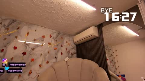 Im Katherine but call me Kate  online show from 11/27/25, 12:18