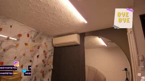 Im Katherine but call me Kate  online show from 12/17/25, 12:00