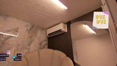 Im Katherine but call me Kate  online show from 03/31/26, 12:05