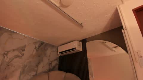 Im Katherine but call me Kate  online show from 04/19/26, 12:15