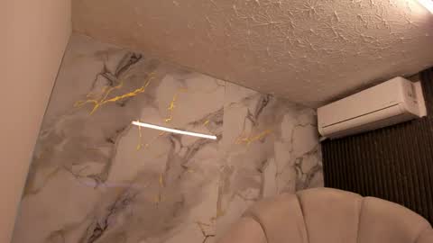 Im Katherine but call me Kate  online show from 04/21/26, 12:00