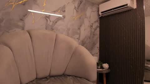 Im Katherine but call me Kate  online show from 04/23/26, 11:53