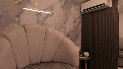 Im Katherine but call me Kate  online show from 04/23/26, 12:29