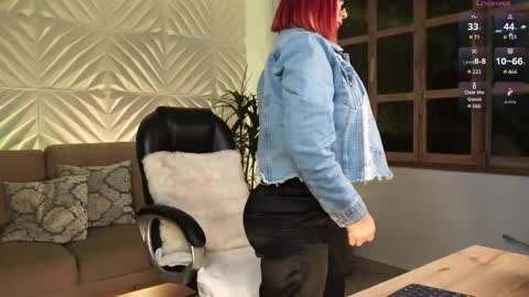 Snapshot of kateowens chatting on 02/09/25, 09:37 Kate Owens online show from 02/09/25, 09:37