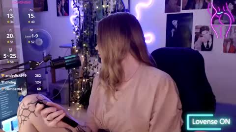 Lisa online show from 02/25/25, 07:09