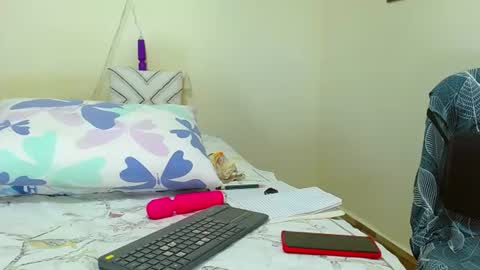 Snapshot of katerineleon chatting on 07/16/26, 10:38 katerineleon online show from 07/16/26, 10:38