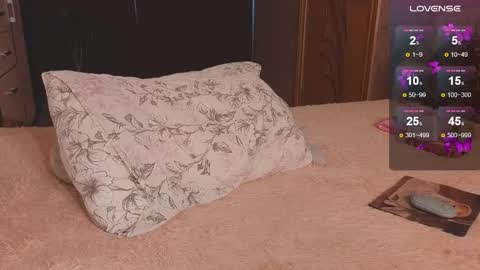 Snapshot of kateslil chatting on 03/09/25, 03:43 Kate online show from 03/09/25, 03:43