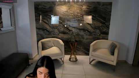 K A T E  online show from 11/30/25, 09:57