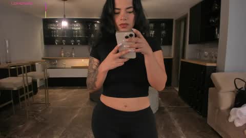 K A T E  online show from 04/18/26, 07:12