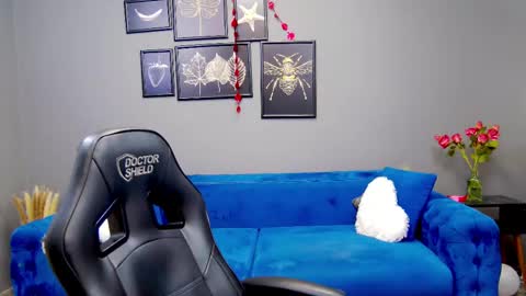 Kate online show from 02/19/25, 09:14